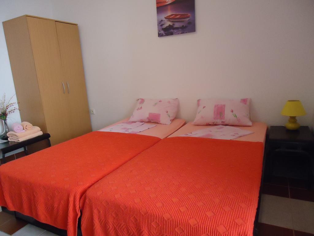 Apartments Villa Micunovic تْشيرسيك نوفي الغرفة الصورة