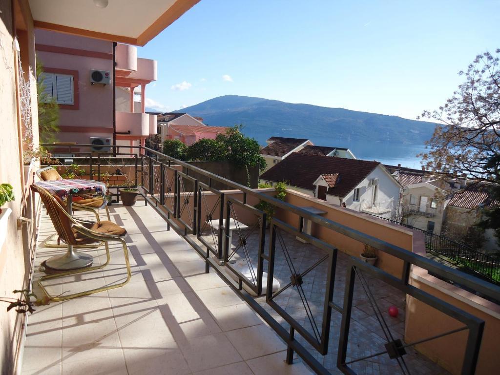 Apartments Villa Micunovic تْشيرسيك نوفي الغرفة الصورة